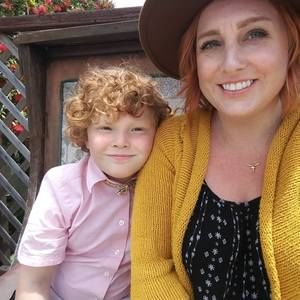 Meet your Posher, Crystal